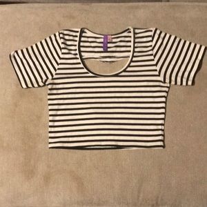 Emma & Sam crop top excellent condition